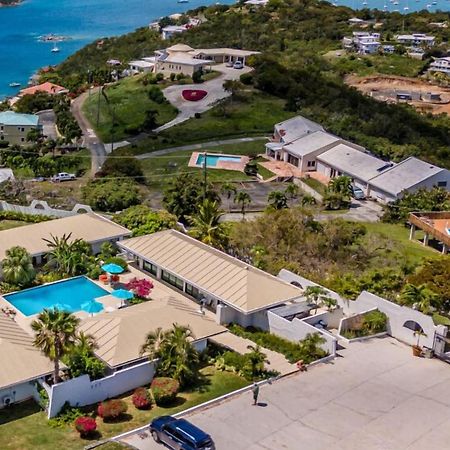 Royal Villa With A Huge Swimming Pool Cowell Battery Exterior photo