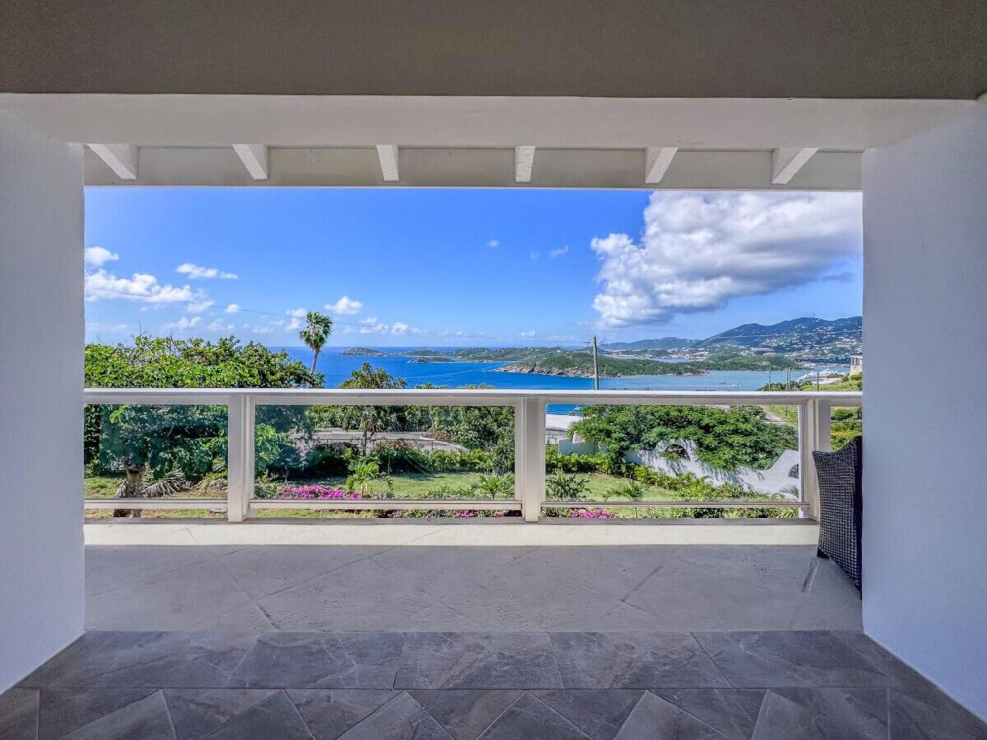 Royal Villa With A Huge Swimming Pool Cowell Battery Exterior photo